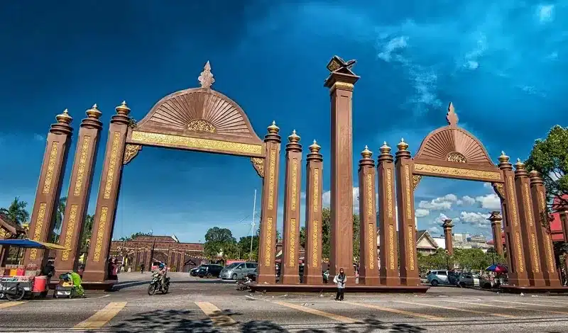 Tarikan Pelancongan